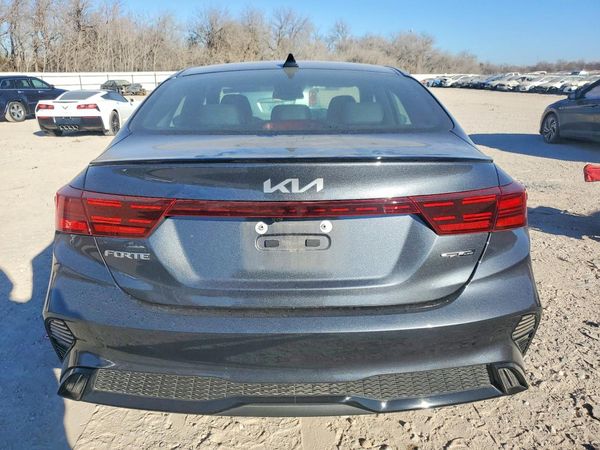 2024 KIA FORTE GT Line