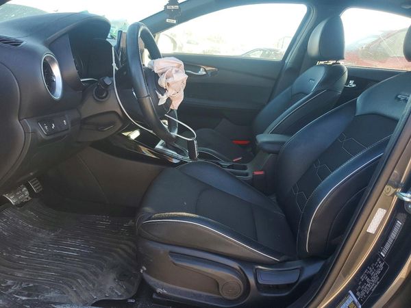2024 KIA FORTE GT Line