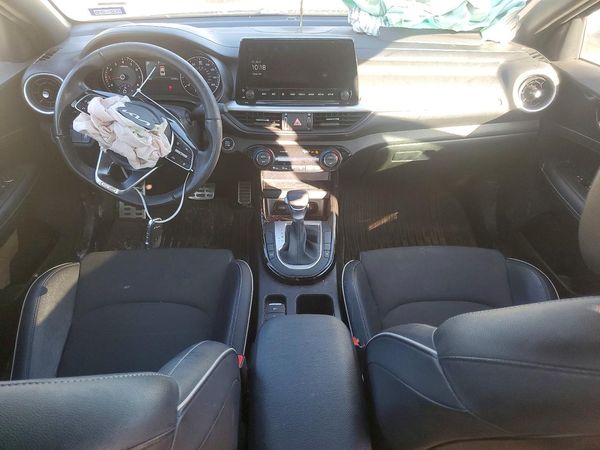 2024 KIA FORTE GT Line
