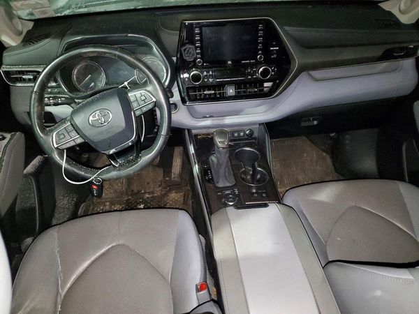 2020 TOYOTA HIGHLANDER Limited