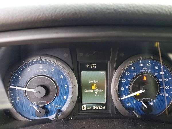 2019 TOYOTA SIENNA LE