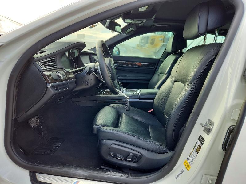 2014 BMW 740i