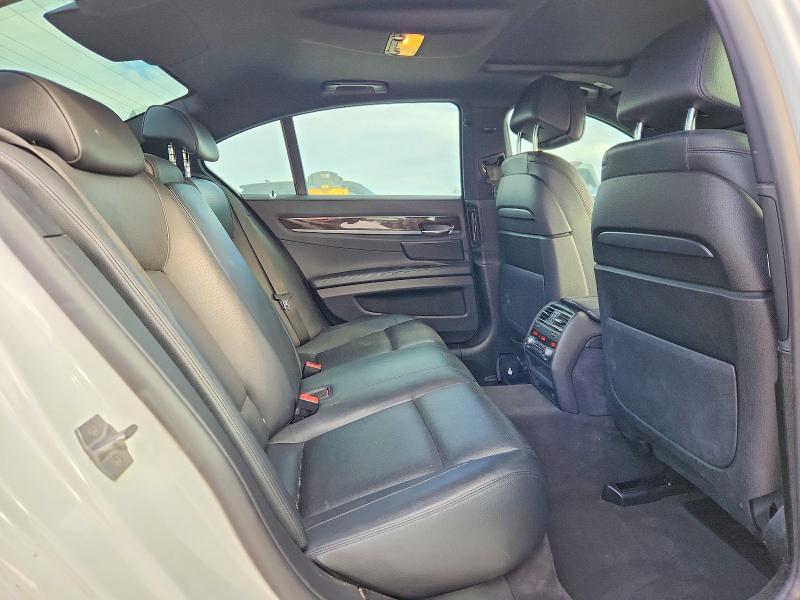 2014 BMW 740i