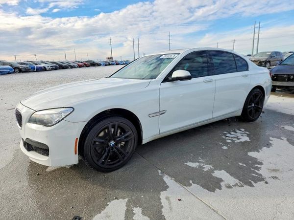 2014 BMW 740i