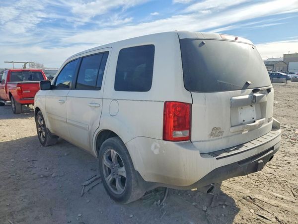 2015 HONDA PILOT SE