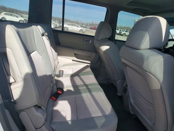 2015 HONDA PILOT SE