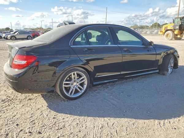 2013 MERCEDES-BENZ C C250