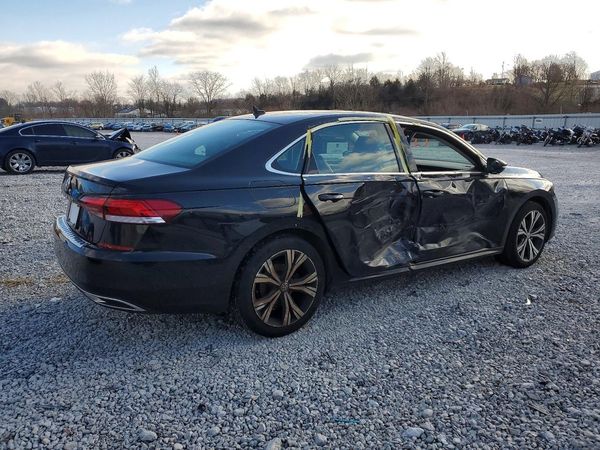 2021 VOLKSWAGEN PASSAT