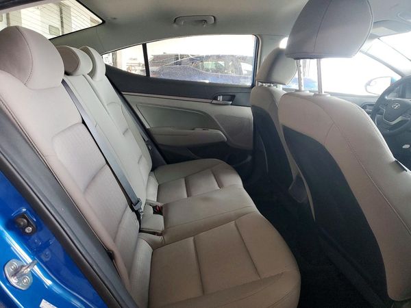 2017 HYUNDAI ELANTRA
