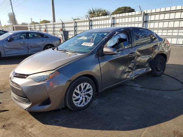 2018 TOYOTA COROLLA