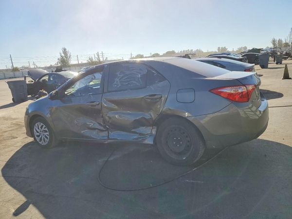 2018 TOYOTA COROLLA