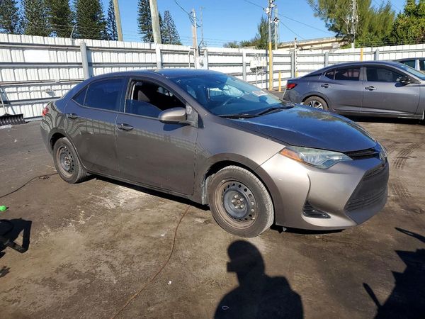 2018 TOYOTA COROLLA