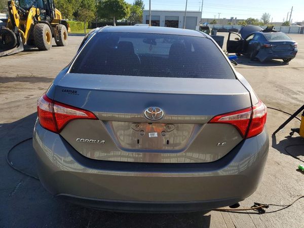 2018 TOYOTA COROLLA