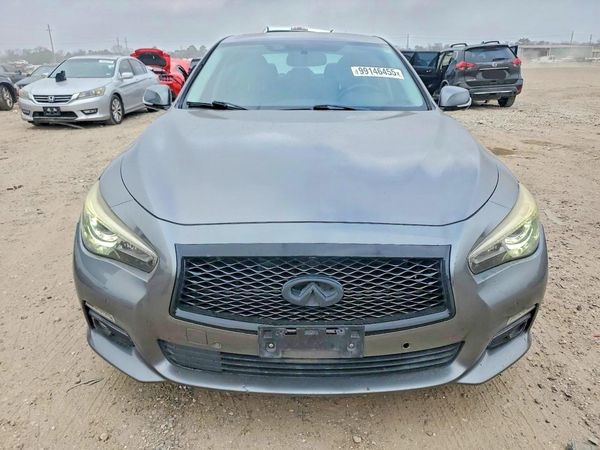 2017 INFINITI Q50