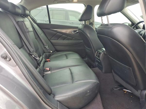 2017 INFINITI Q50