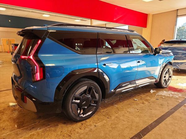 2024 KIA EV9