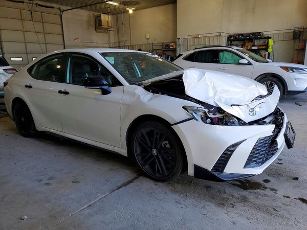2026 TOYOTA CAMRY