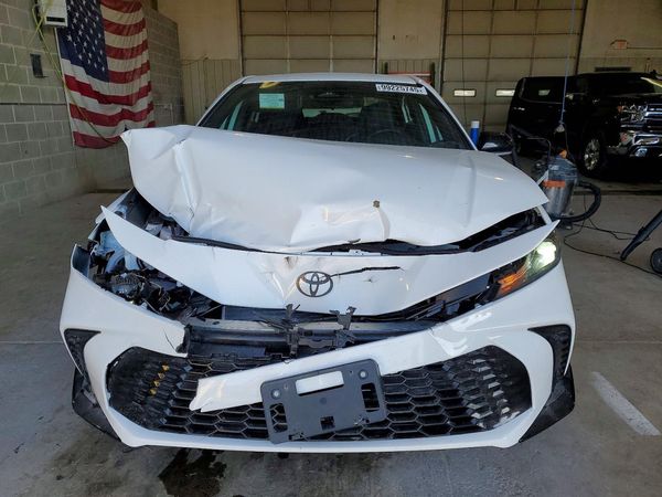2026 TOYOTA CAMRY