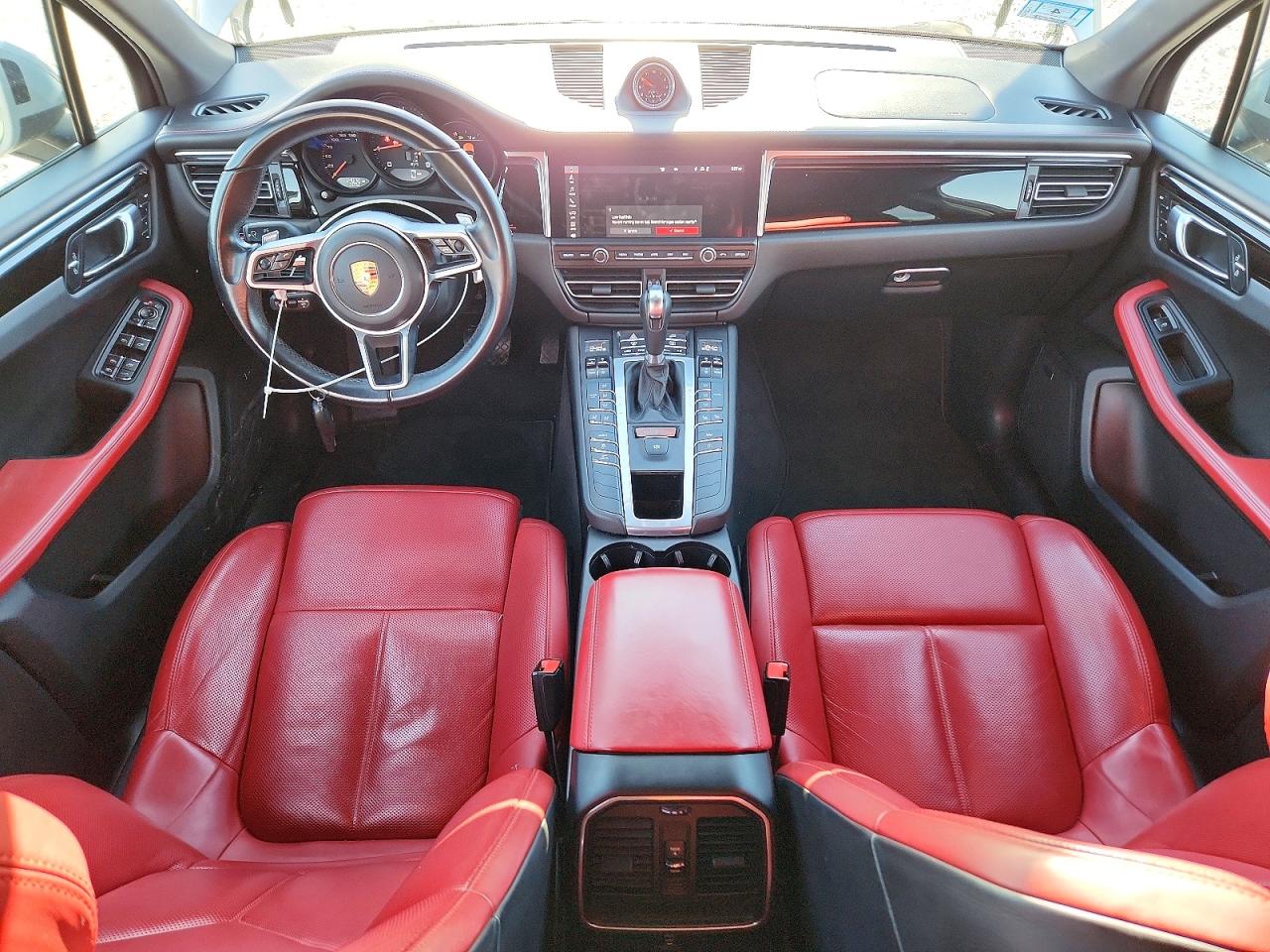 2021 PORSCHE MACAN Base