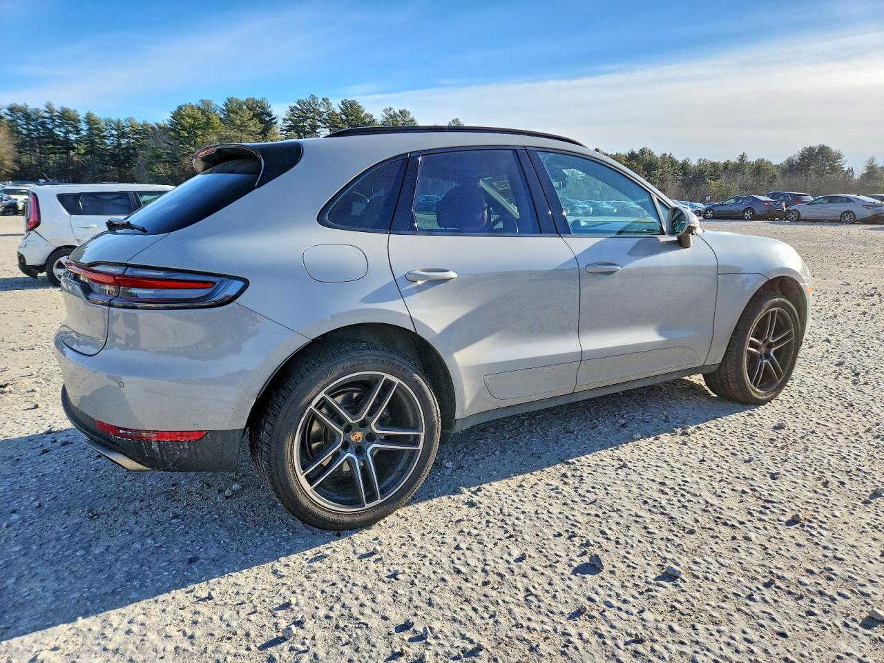 2021 PORSCHE MACAN Base