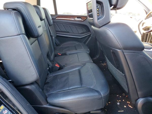2015 MERCEDES-BENZ GL GL550 4MATIC