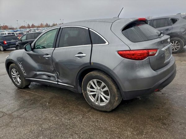 2017 INFINITI QX70