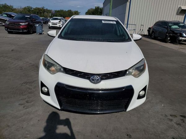 2015 TOYOTA COROLLA