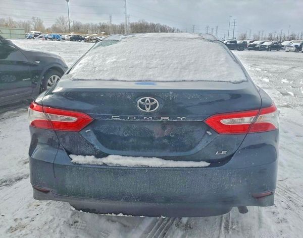2018 TOYOTA CAMRY