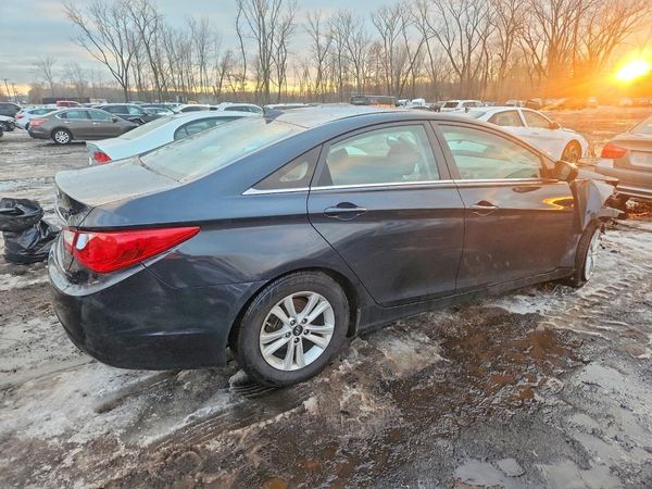 2012 HYUNDAI SONATA