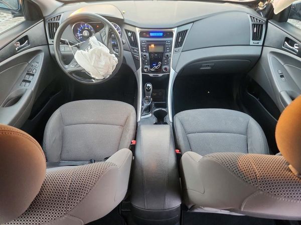 2012 HYUNDAI SONATA