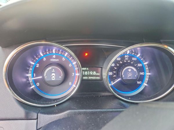 2012 HYUNDAI SONATA