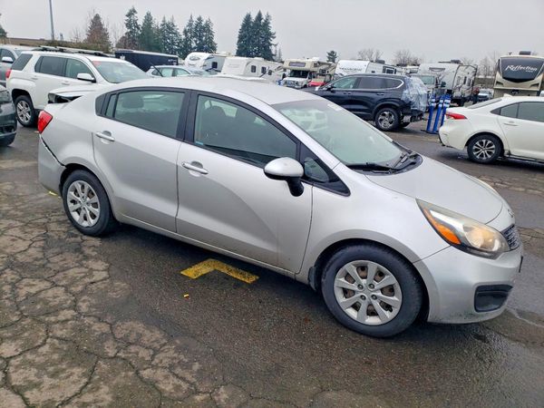 2013 KIA RIO