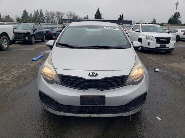 2013 KIA RIO