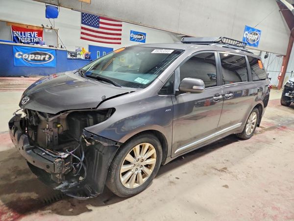 2016 TOYOTA SIENNA