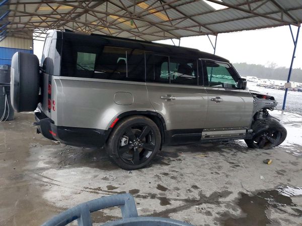 2025 LAND ROVER DEFENDER