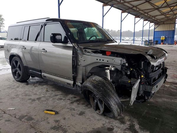 2025 LAND ROVER DEFENDER