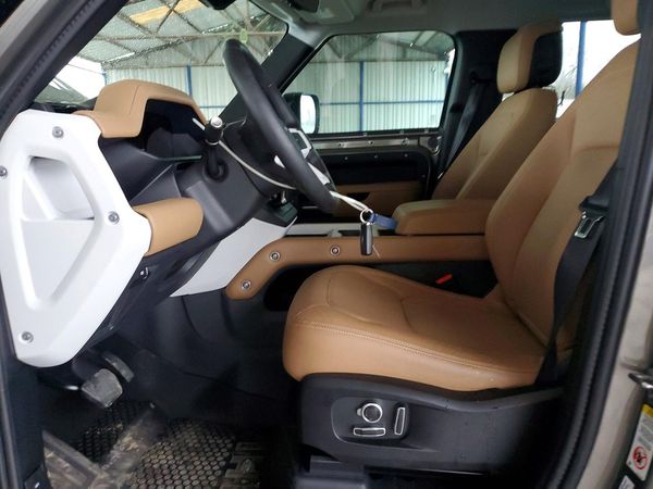 2025 LAND ROVER DEFENDER