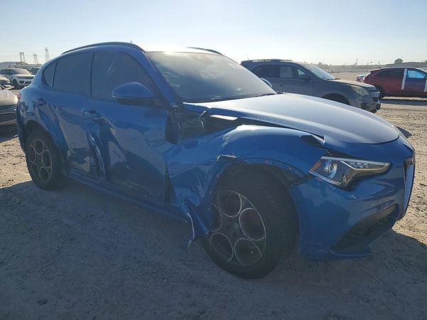 2020 ALFA ROMEO STELVIO