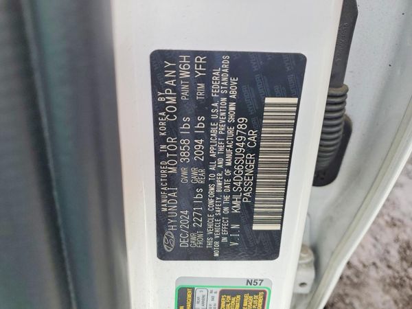 2025 HYUNDAI ELANTRA SEL Convenience