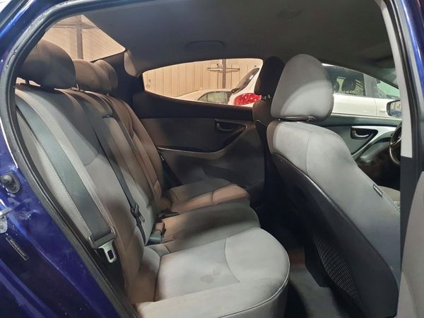 2013 HYUNDAI ELANTRA