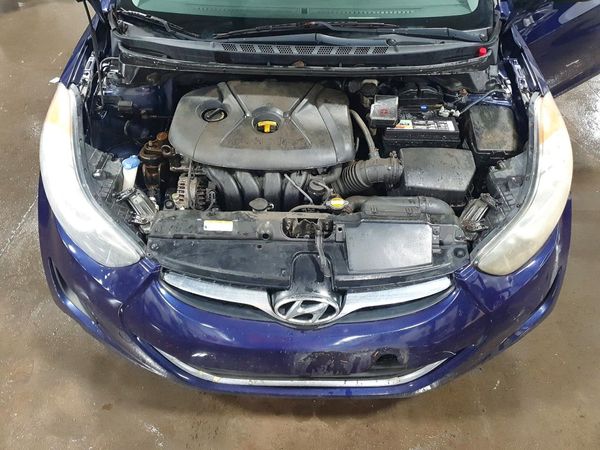 2013 HYUNDAI ELANTRA