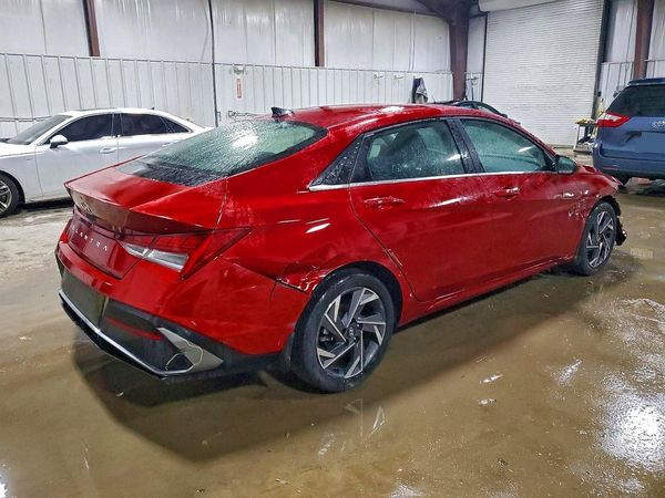 2024 HYUNDAI ELANTRA
