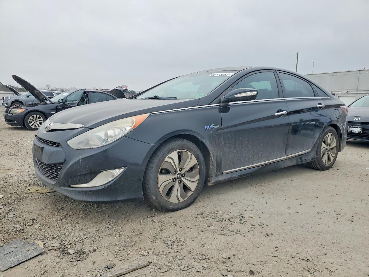 2013 HYUNDAI SONATA