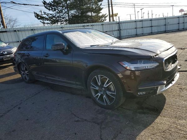 2020 VOLVO V90 CROSS COUNTRY Inscription