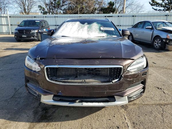 2020 VOLVO V90 CROSS COUNTRY Inscription