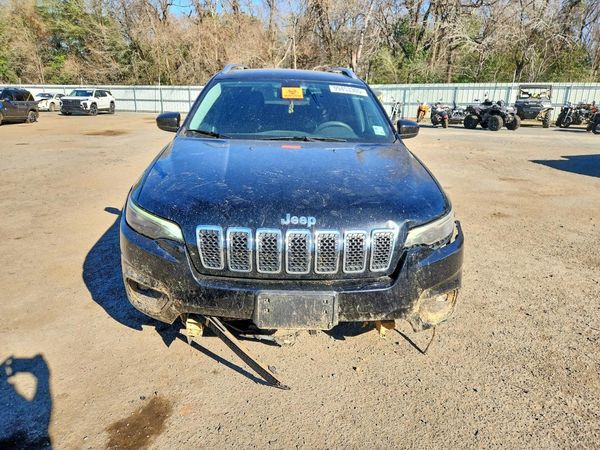 2019 JEEP CHEROKEE LATITUDE FWD