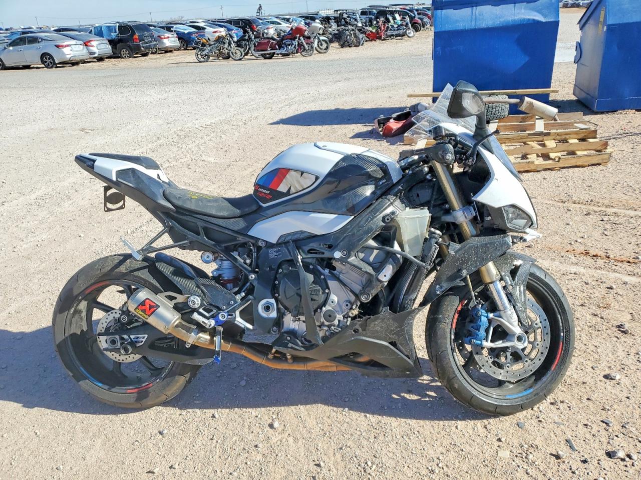 2023 BMW S 1000