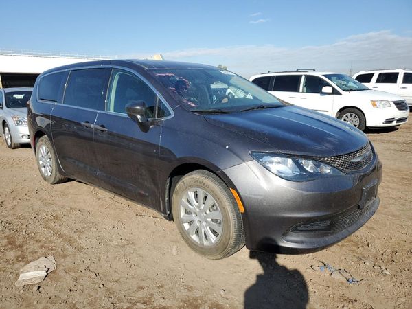 2021 CHRYSLER VOYAGER