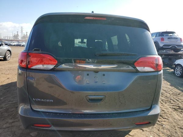 2021 CHRYSLER VOYAGER