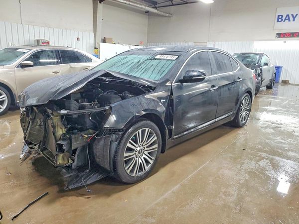 2015 KIA CADENZA